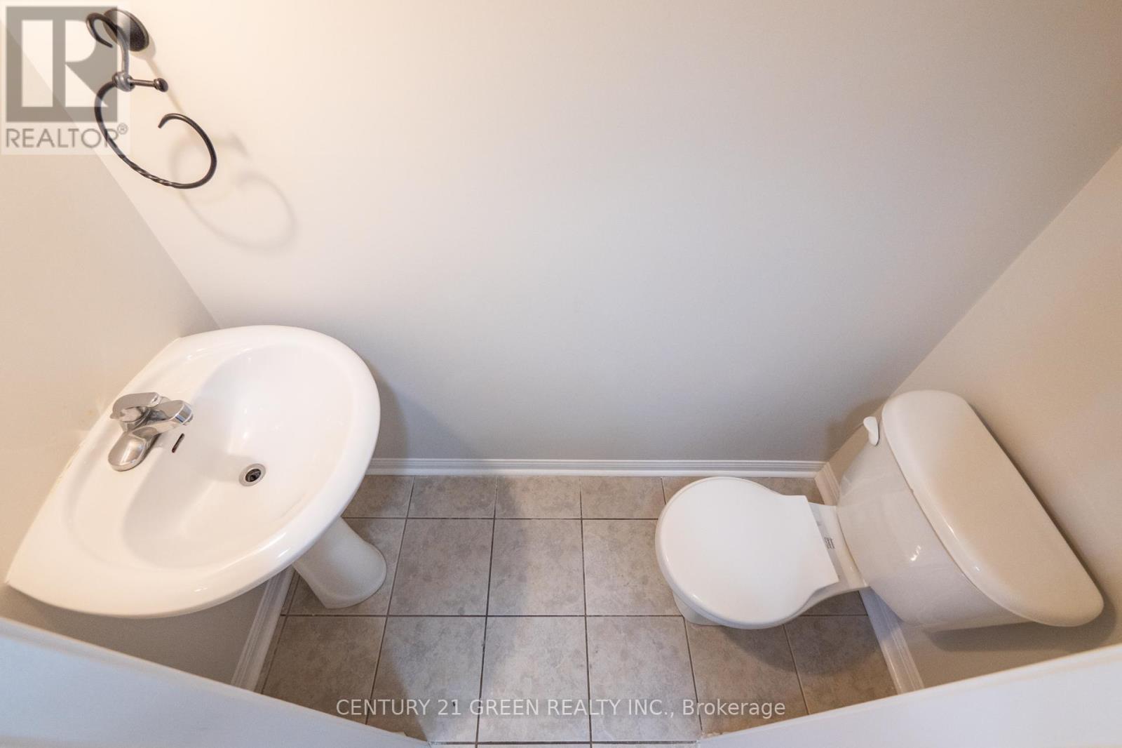 9 Mortimer Drive, Brampton, ON - Indoor Photo Showing Bathroom