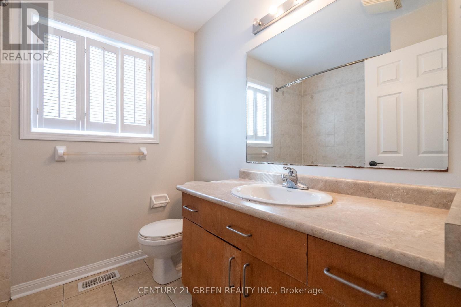 9 Mortimer Drive, Brampton, ON - Indoor Photo Showing Bathroom