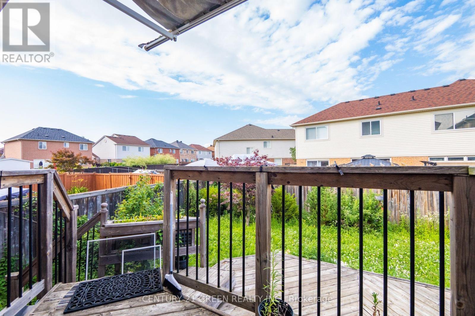 9 Mortimer Drive, Brampton, ON - Outdoor With Deck Patio Veranda With Exterior