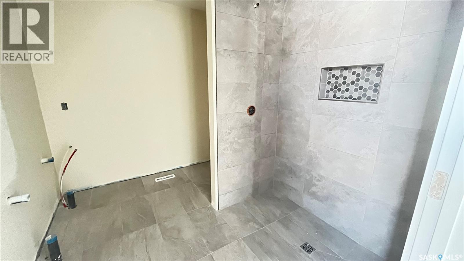 21 Murraydale Crescent, Maple Creek, SK - Indoor Photo Showing Bathroom