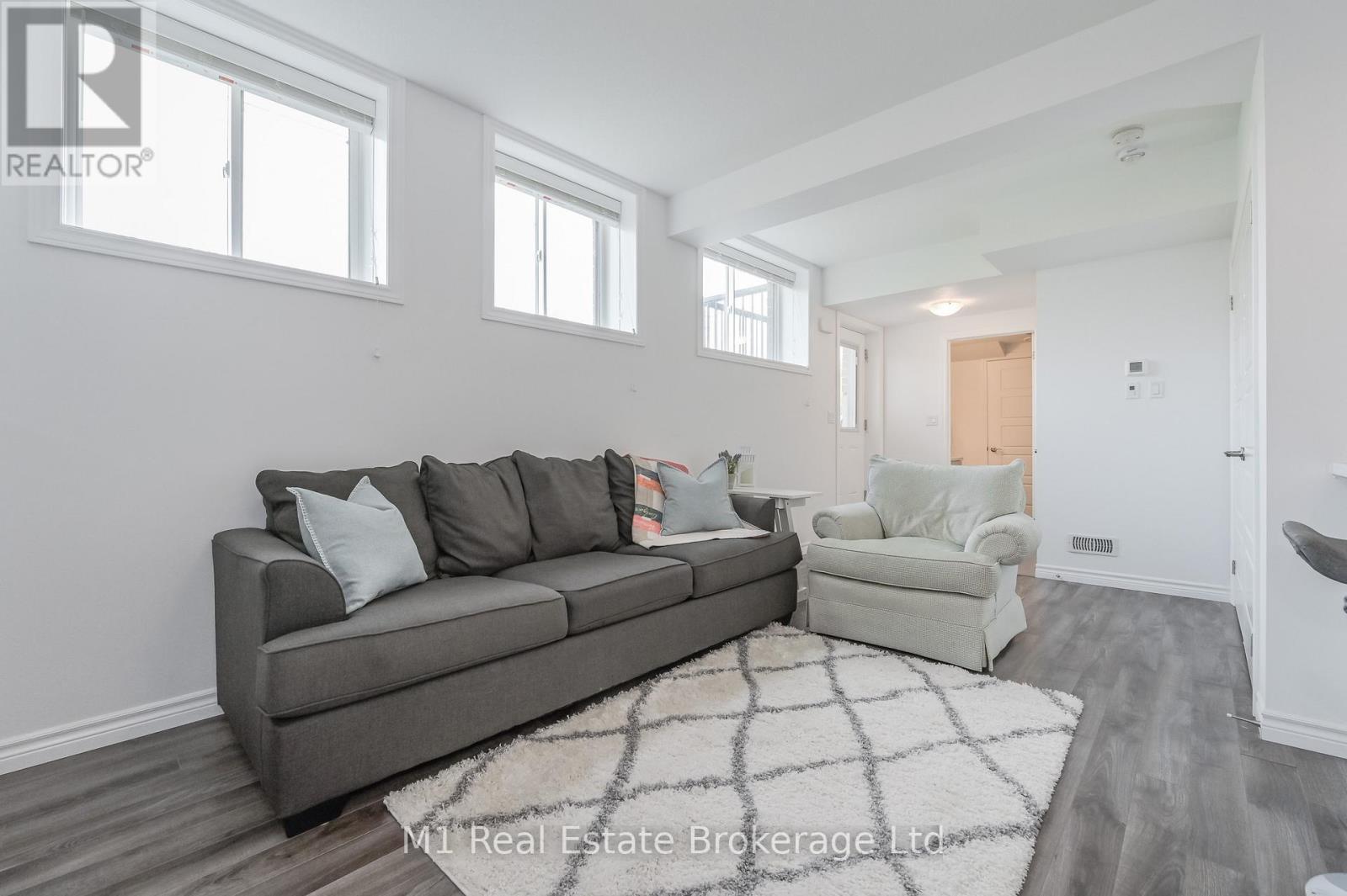 Lower Unit - 898D Gzowski Street, Centre Wellington (Fergus), ON - Indoor Photo Showing Living Room