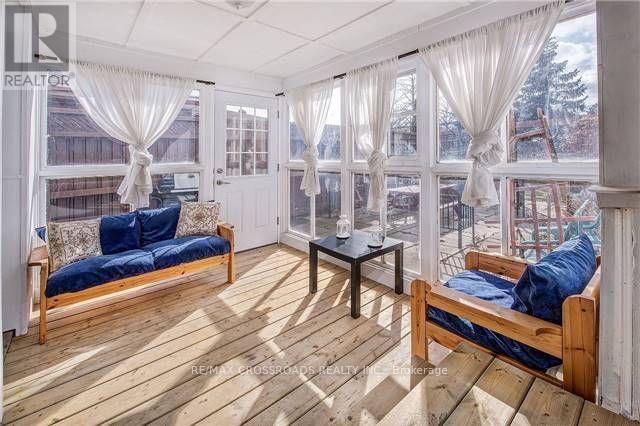 25 Glebe Crescent, Brampton, ON - Indoor Photo Showing Other Room