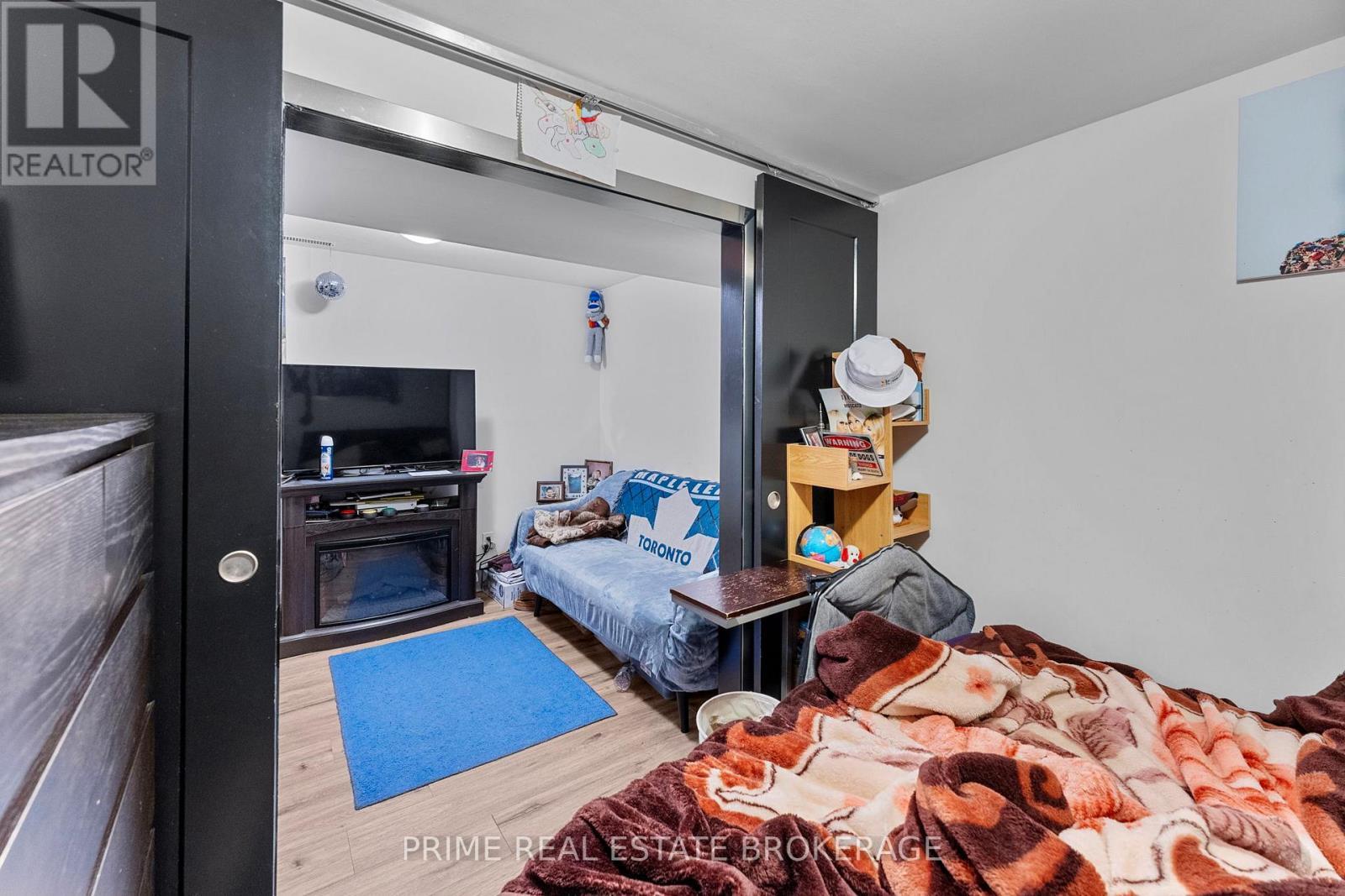 583 Maitland Street, London East (East F), ON - Indoor Photo Showing Bedroom
