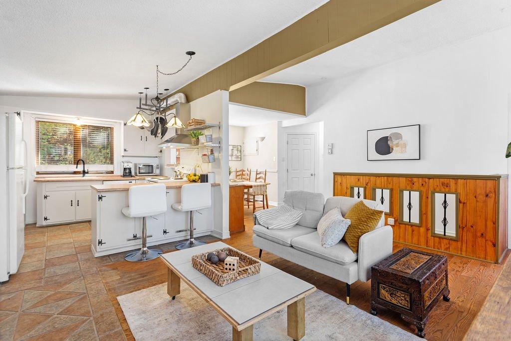 Overall view - 344 Rue Des Hêtres, Val-Morin, QC - Indoor Photo Showing Living Room