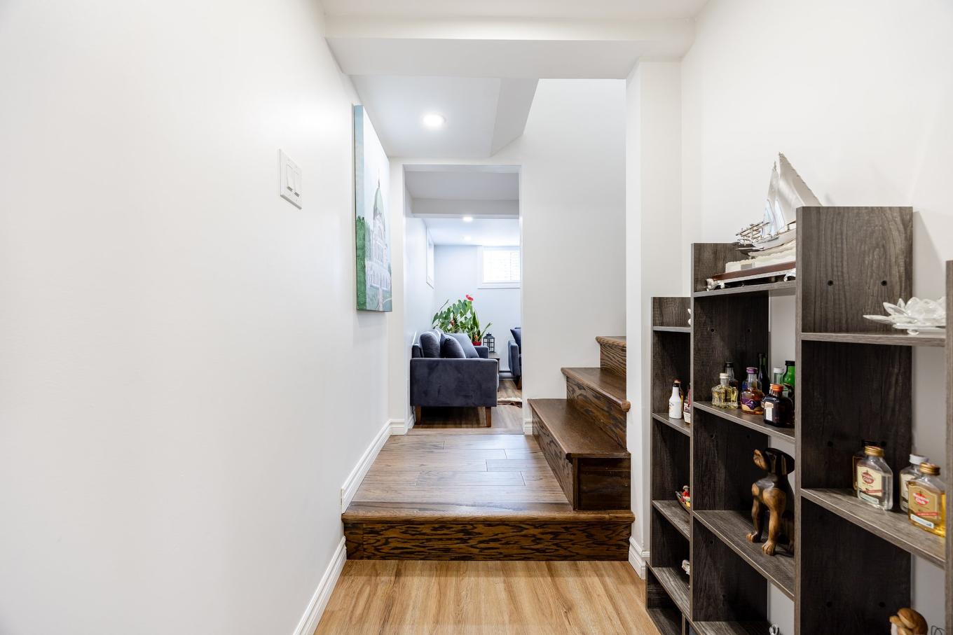 Staircase - 2227 Rue La Salle, Longueuil (Le Vieux-Longueuil), QC - Indoor Photo Showing Other Room