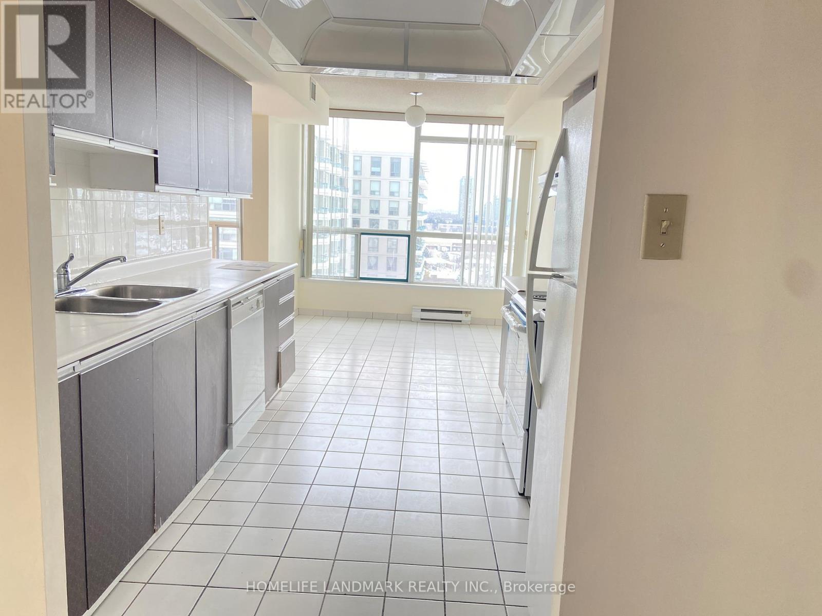 1204 - 4725 Sheppard Avenue E, Toronto, ON - Indoor Photo Showing Kitchen With Double Sink