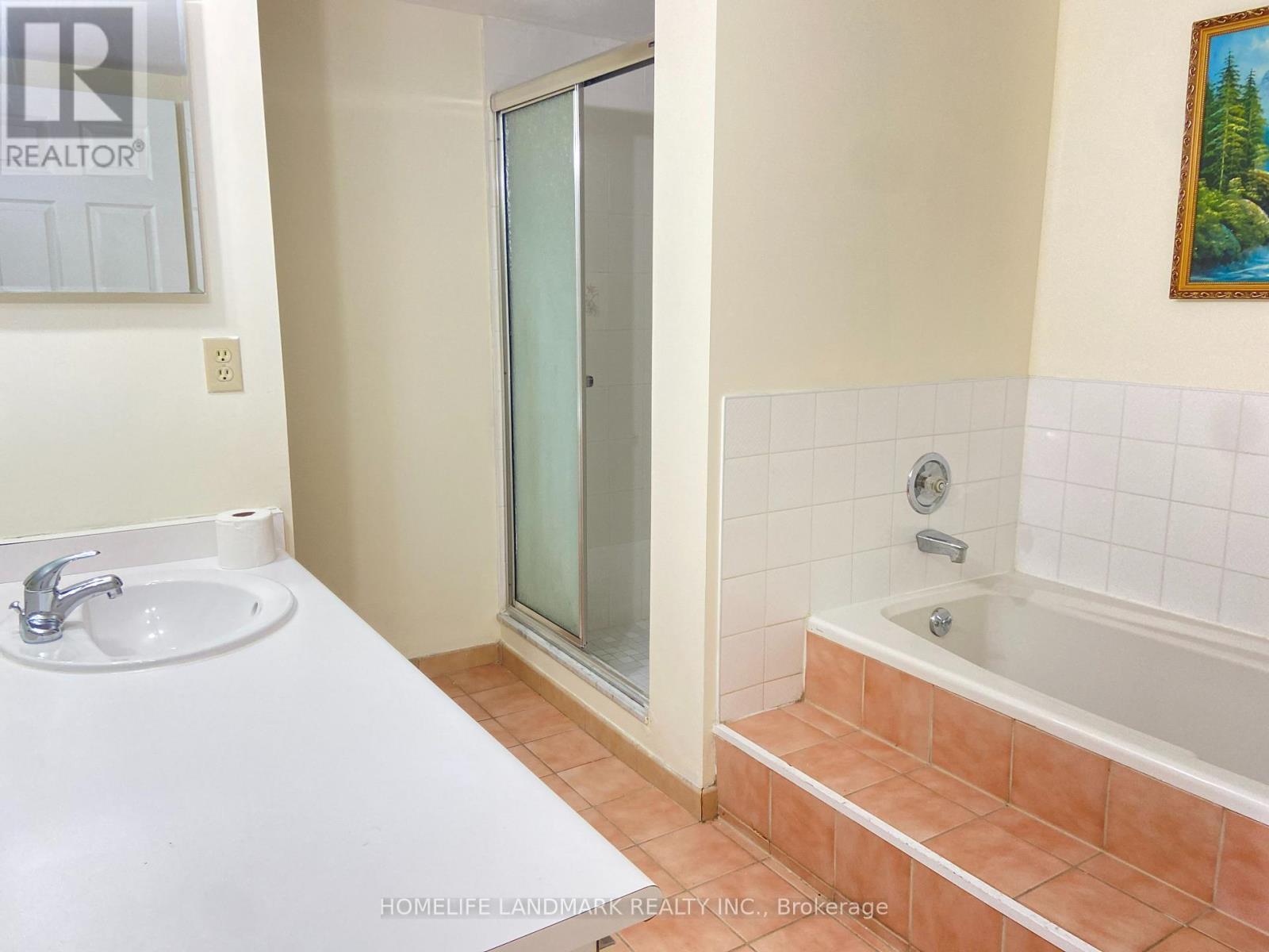 1204 - 4725 Sheppard Avenue E, Toronto, ON - Indoor Photo Showing Bathroom