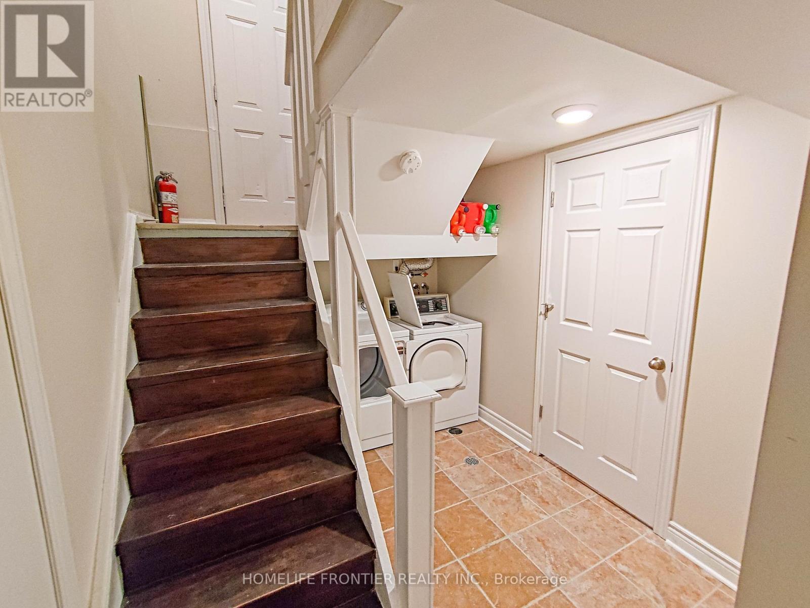 59 Dowswell Drive, Toronto, ON - Indoor Photo Showing Other Room