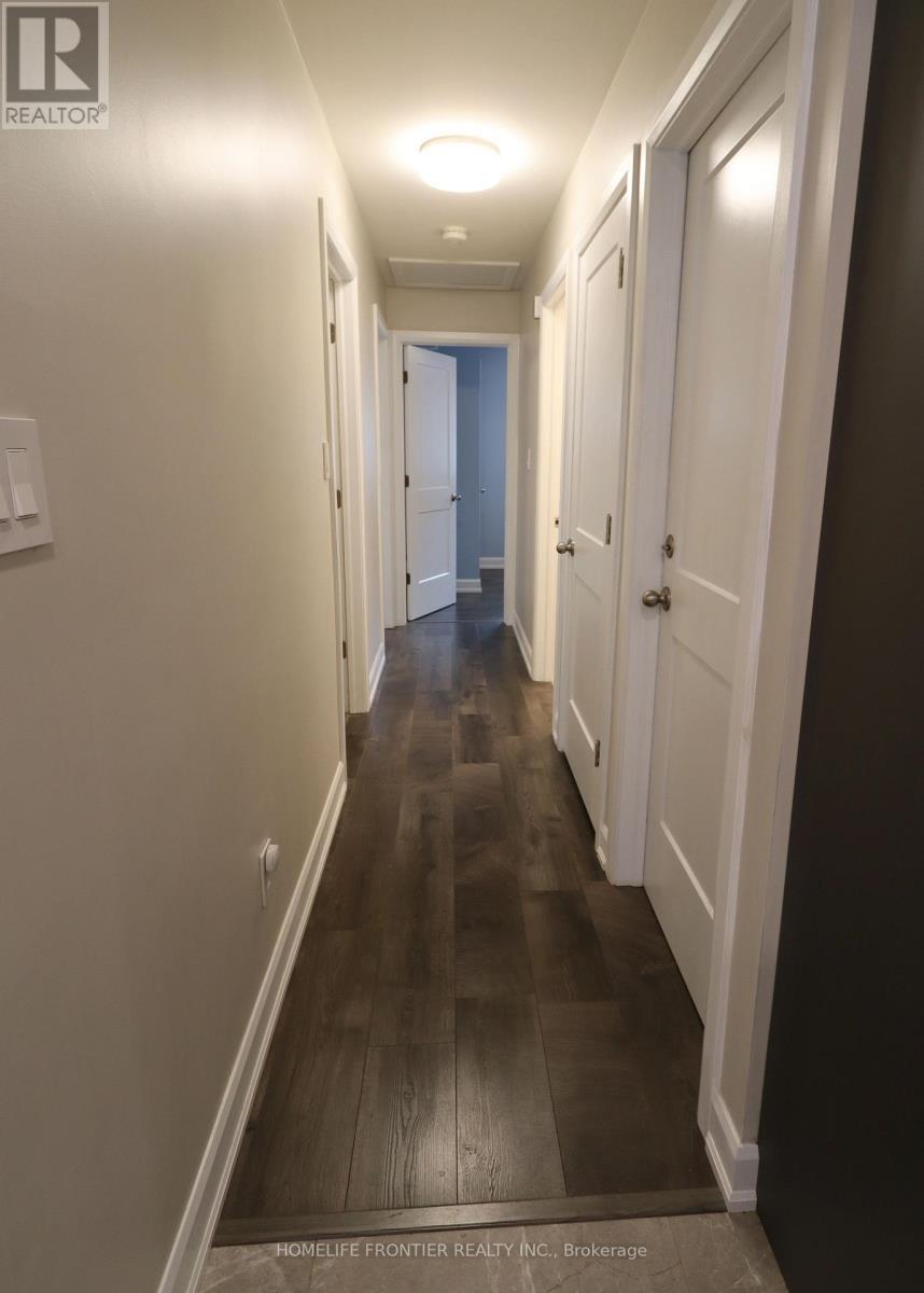 59 Dowswell Drive, Toronto, ON - Indoor Photo Showing Other Room