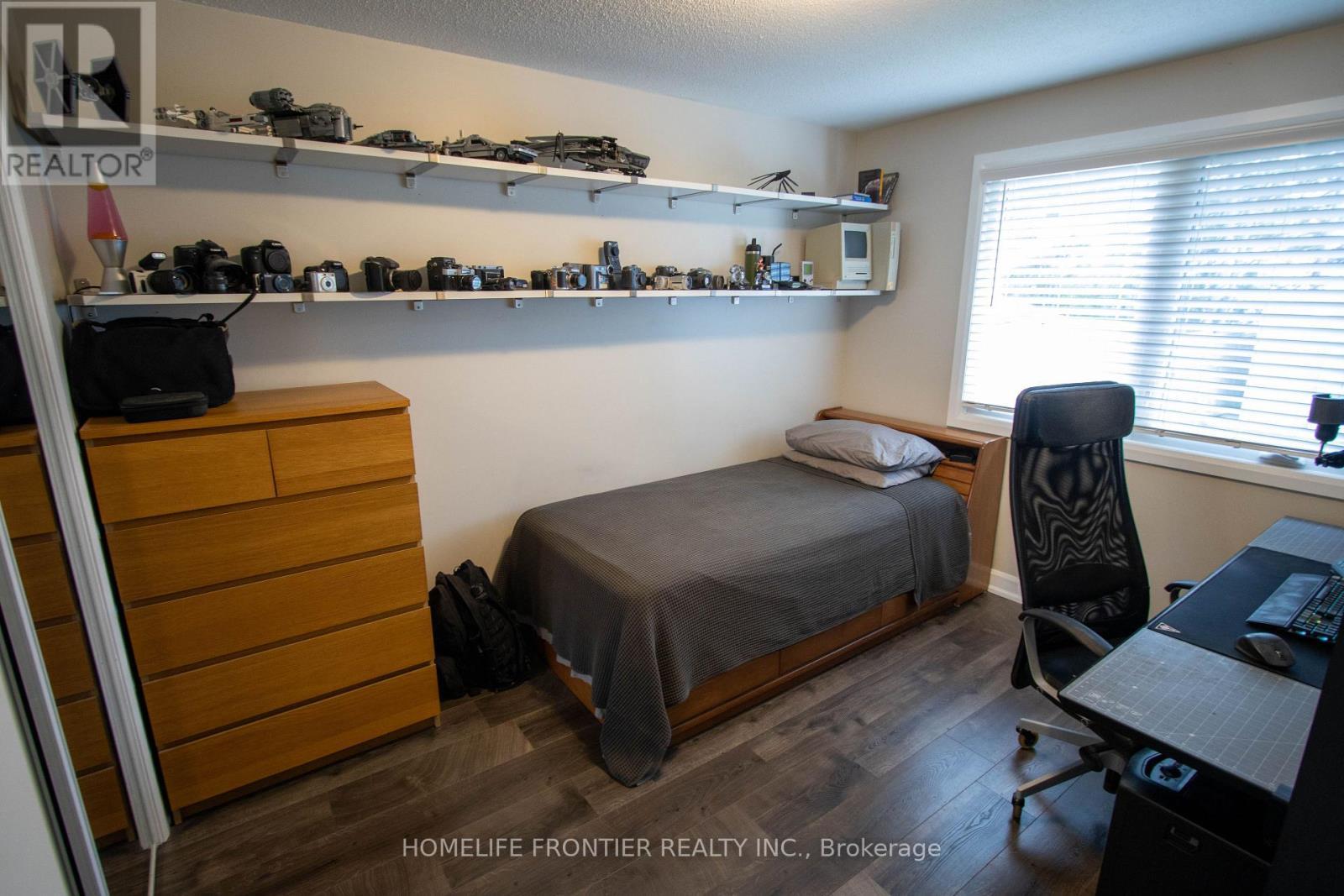 59 Dowswell Drive, Toronto, ON - Indoor