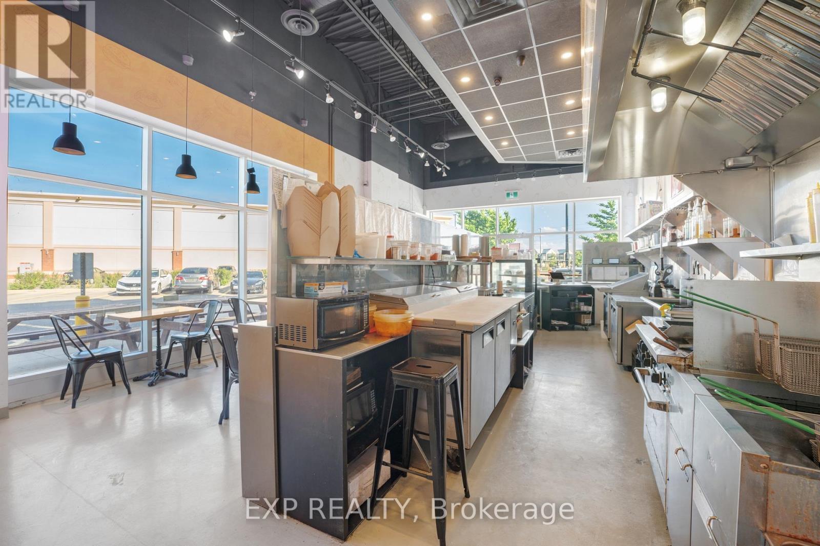 H4 - 2321 Appleby Line, Burlington, ON