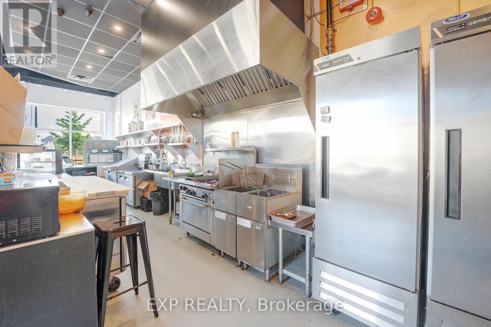 H4 - 2321 Appleby Line, Burlington, ON