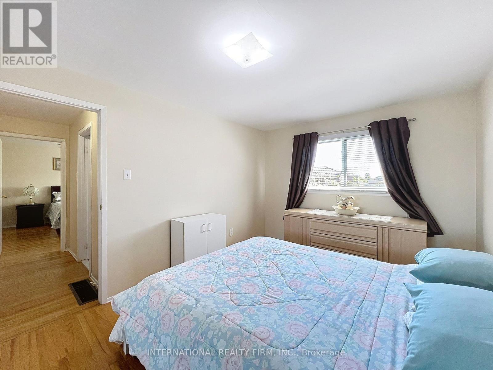 3602 Dunrankin Drive, Mississauga, ON - Indoor Photo Showing Bedroom