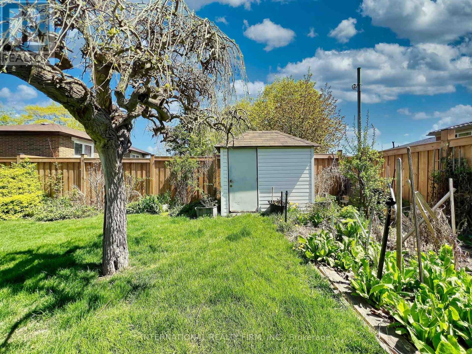 Garden Shed - 3602 Dunrankin Drive, Mississauga, ON - Outdoor