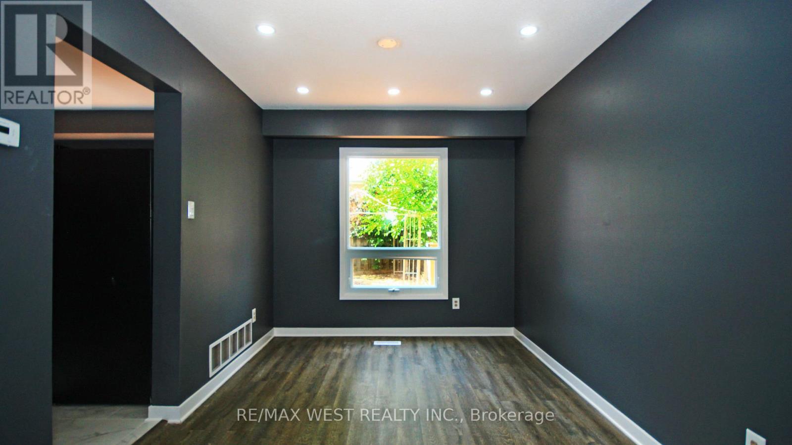 148 Fanshawe Drive, Brampton, ON - Indoor Photo Showing Other Room