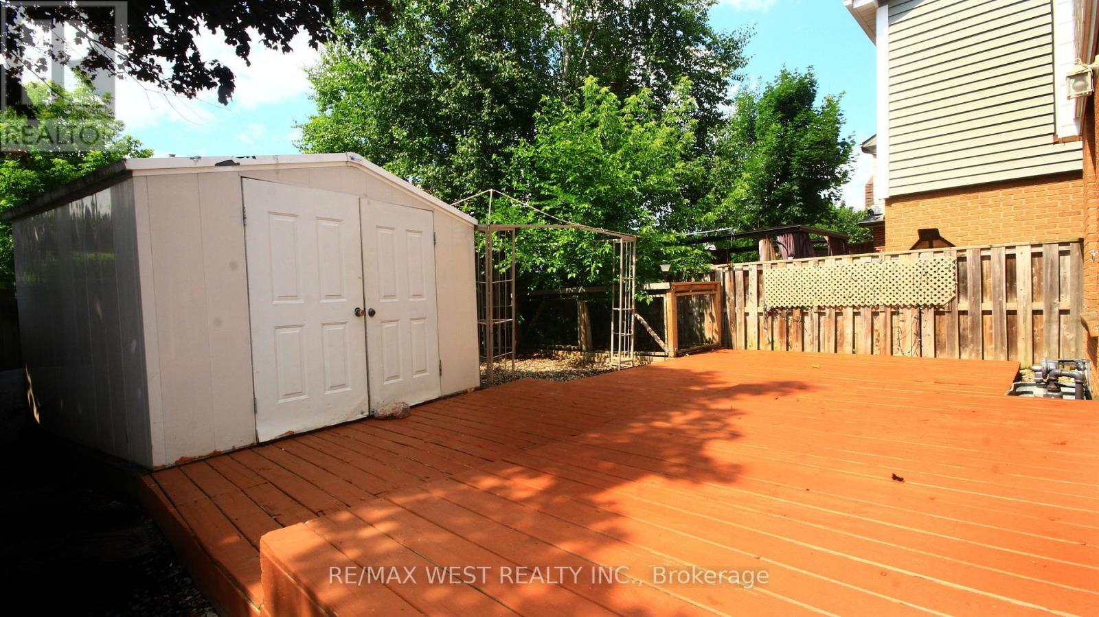 148 Fanshawe Drive, Brampton, ON - Outdoor With Exterior