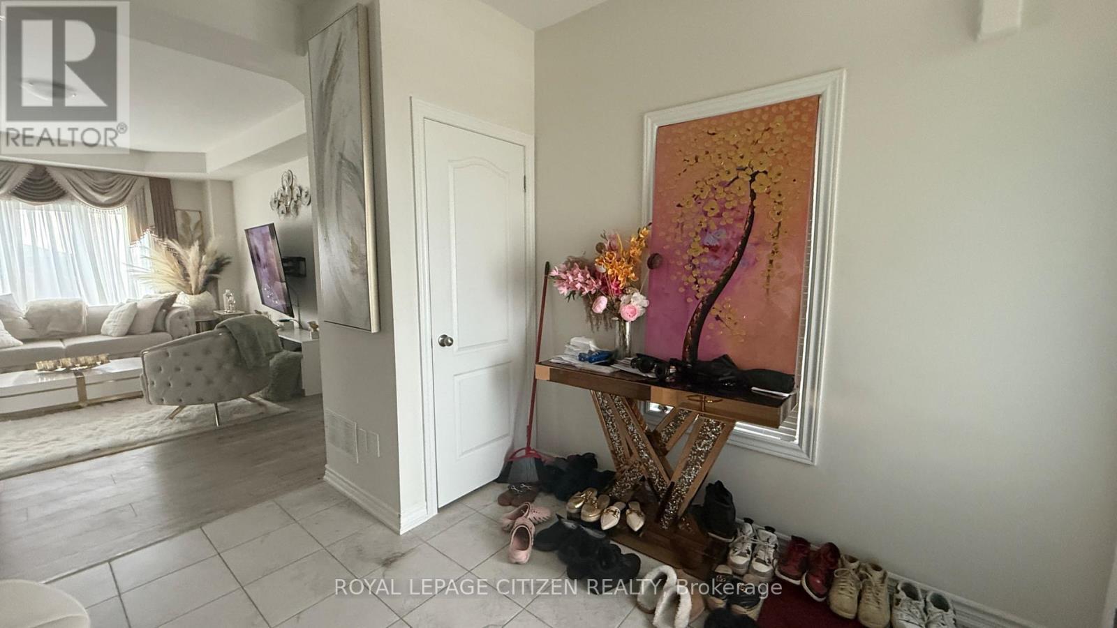 53 Jack Potts Way, Clarington, ON - Indoor Photo Showing Other Room