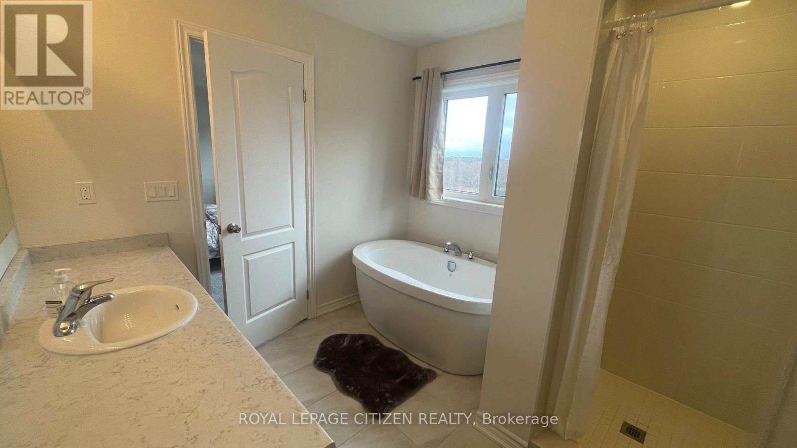 53 Jack Potts Way, Clarington, ON - Indoor Photo Showing Bathroom