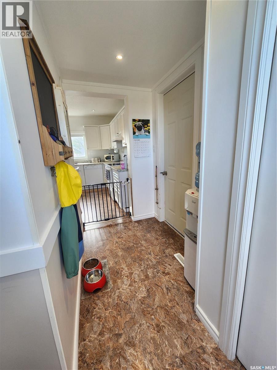 10 Danton Street, Tribune, SK - Indoor Photo Showing Other Room