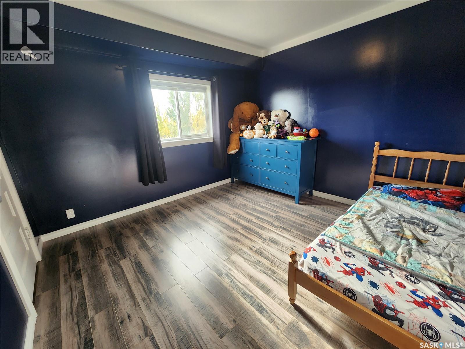 10 Danton Street, Tribune, SK - Indoor Photo Showing Bedroom