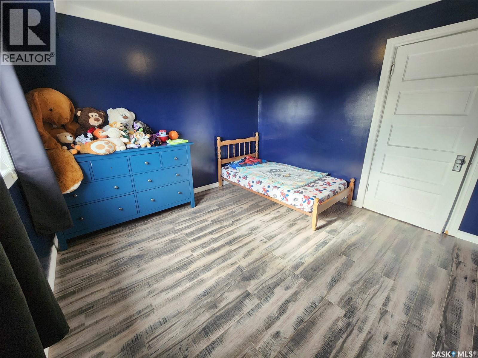 10 Danton Street, Tribune, SK - Indoor Photo Showing Bedroom