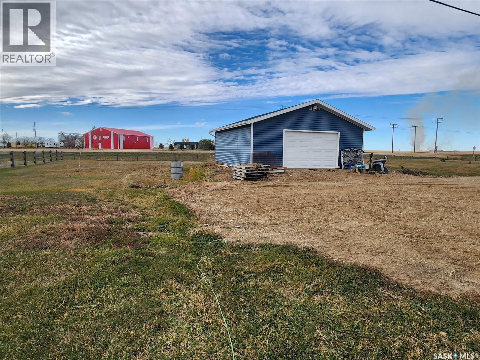 10 Danton Street, Tribune, SK - Outdoor