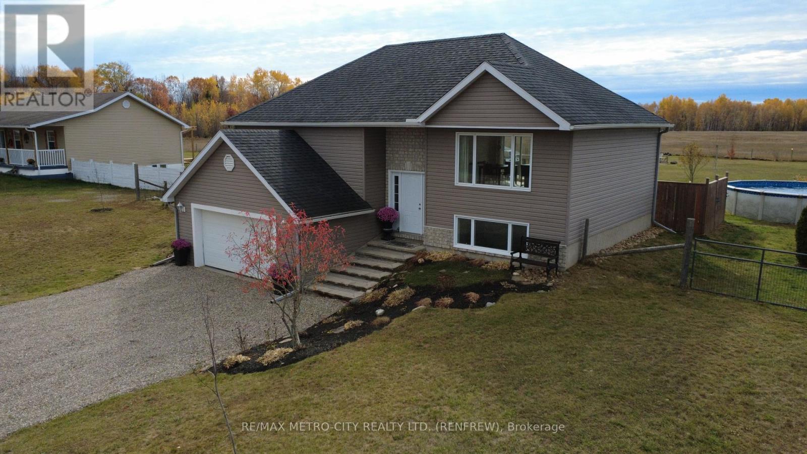 2431 Eady Road, Horton, ON - Outdoor
