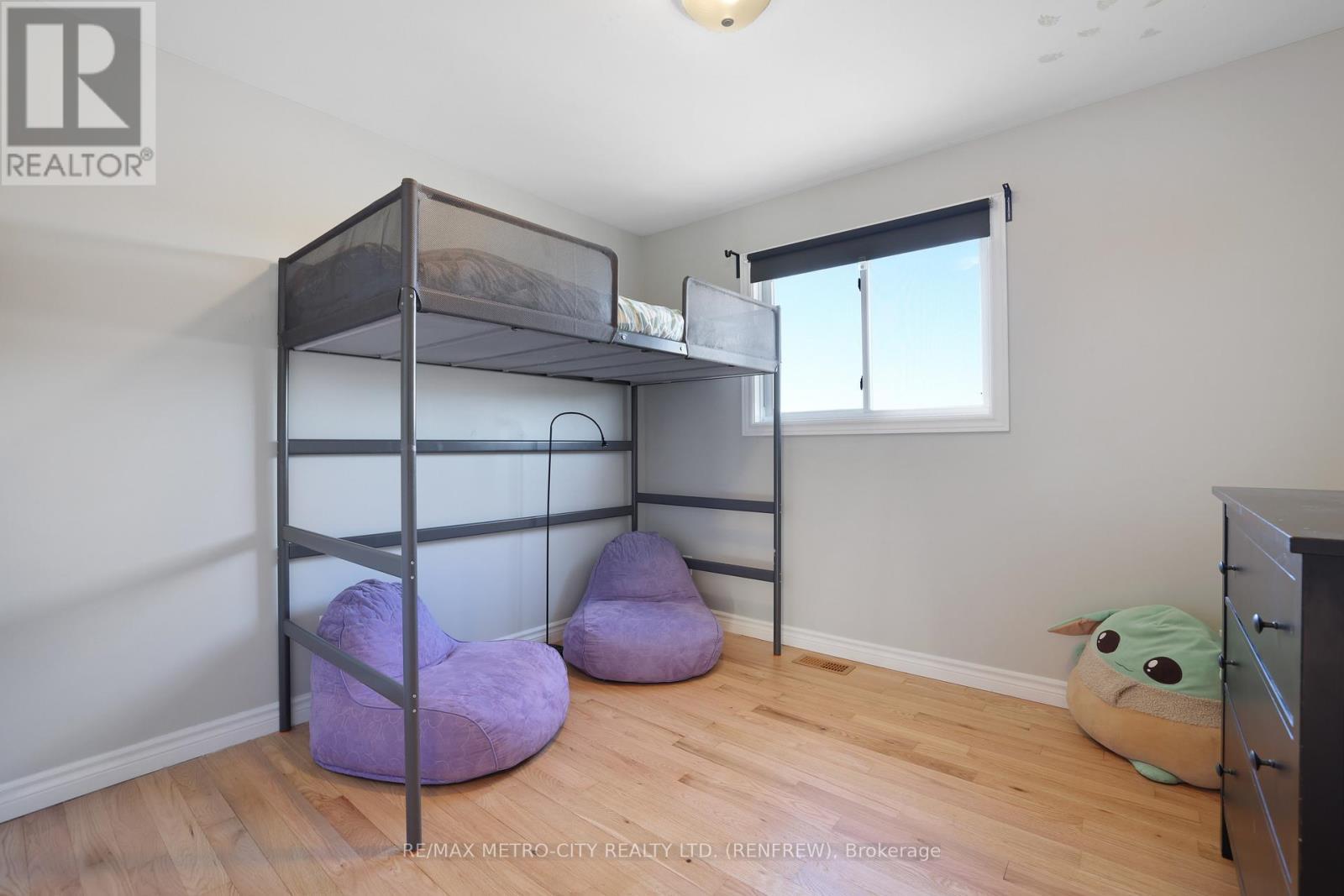 2431 Eady Road, Horton, ON - Indoor