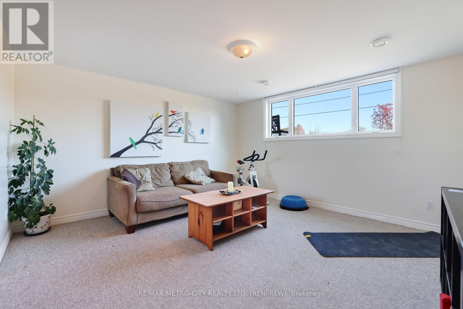 2431 Eady Road, Horton, ON - Indoor