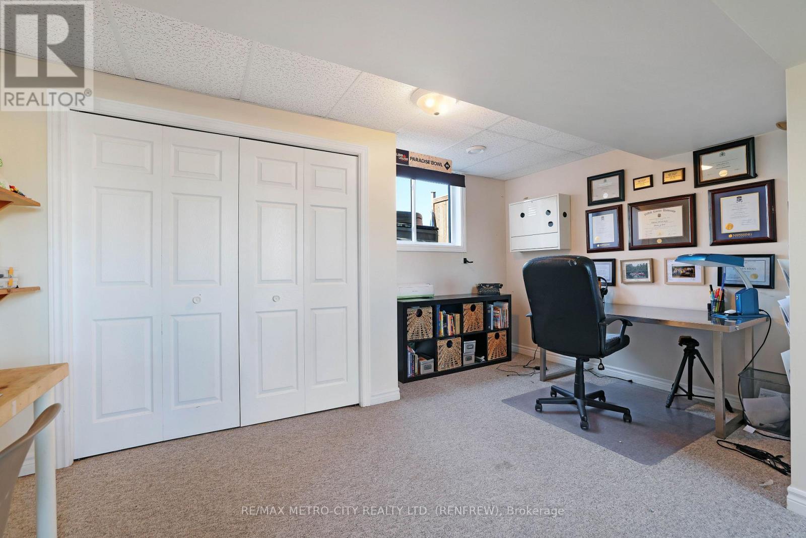 2431 Eady Road, Horton, ON - Indoor Photo Showing Other Room
