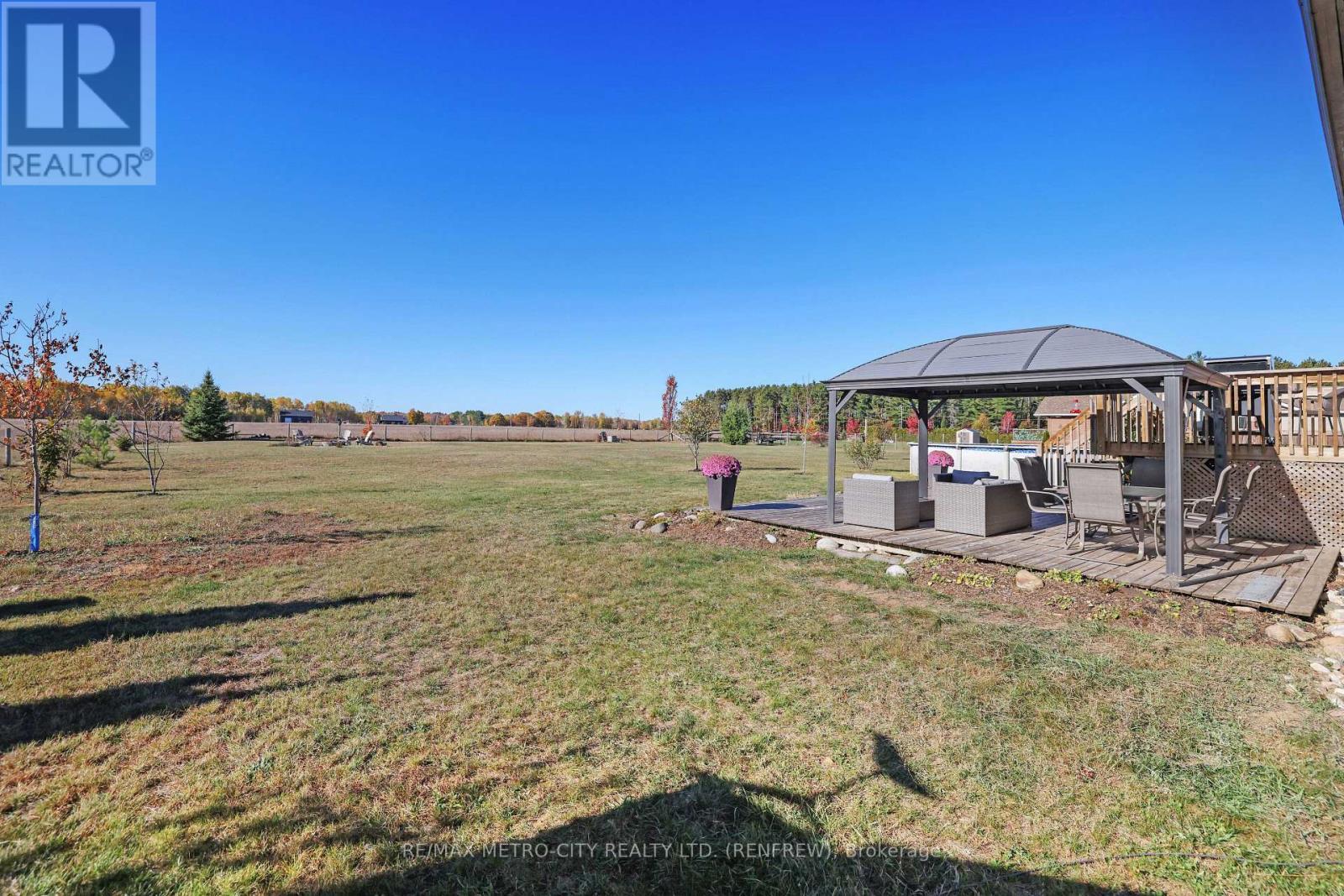 2431 Eady Road, Horton, ON - Outdoor