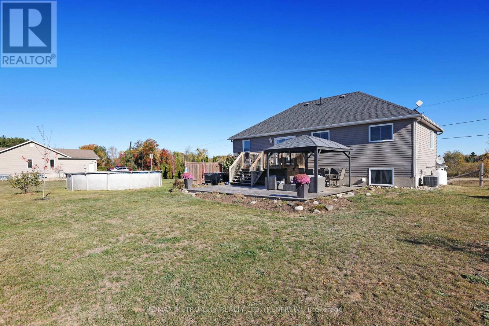 2431 Eady Road, Horton, ON - Outdoor