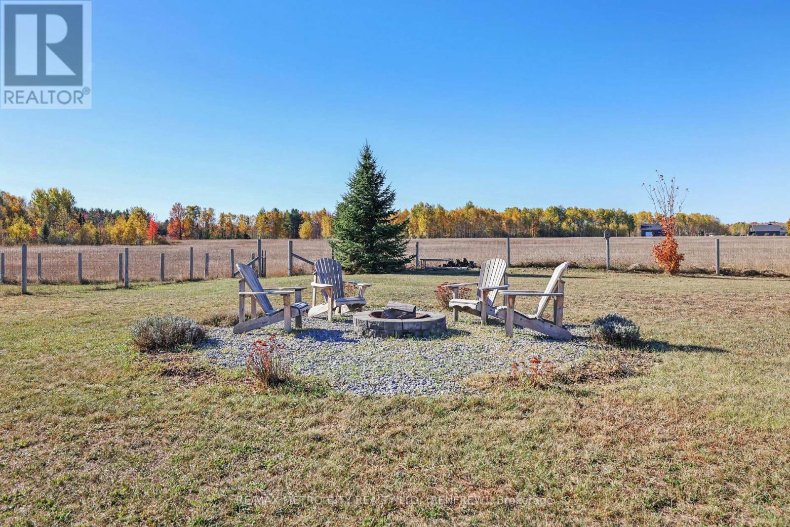 2431 Eady Road, Horton, ON - Outdoor