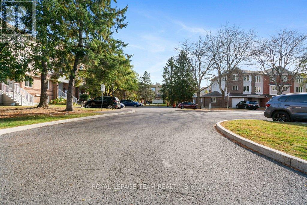 B - 6754 Jeanne D'Arc Boulevard N, Ottawa, ON - Outdoor