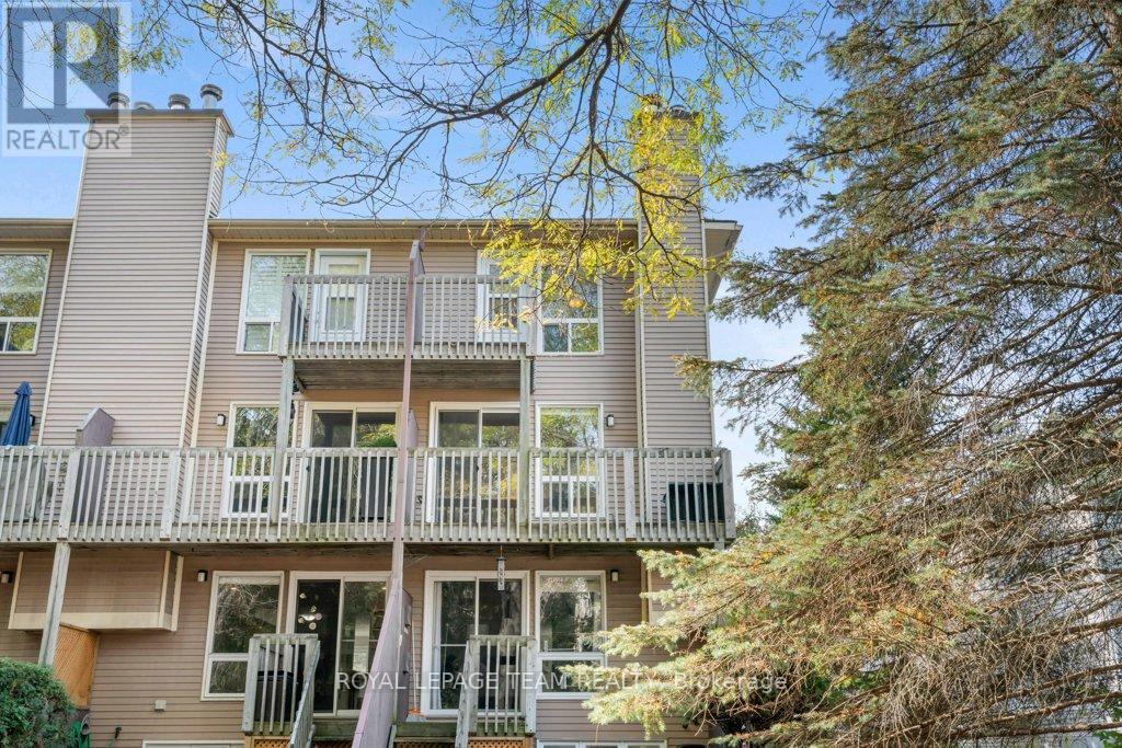 B - 6754 Jeanne D'Arc Boulevard N, Ottawa, ON - Outdoor With Balcony With Facade