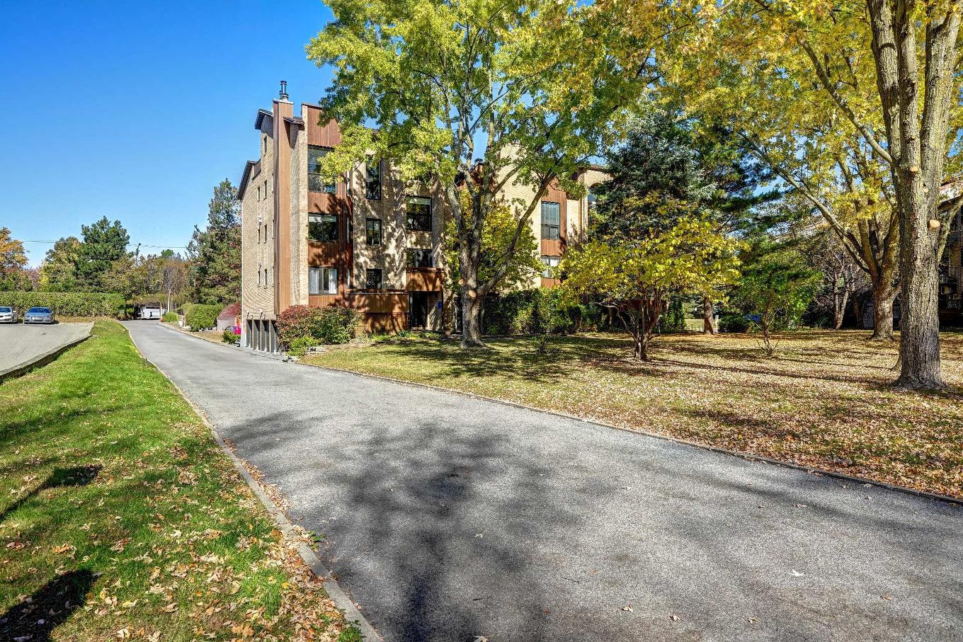 Façade - A-179 Av. De Navarre, Saint-Lambert, QC - Outdoor