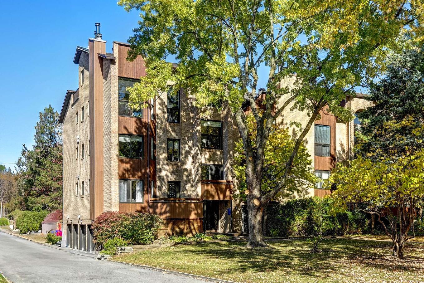 Façade - A-179 Av. De Navarre, Saint-Lambert, QC - Outdoor