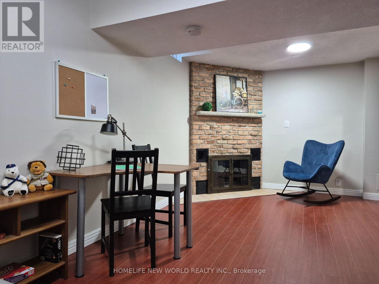 88 Madsen Crescent, Markham, ON - Indoor With Fireplace