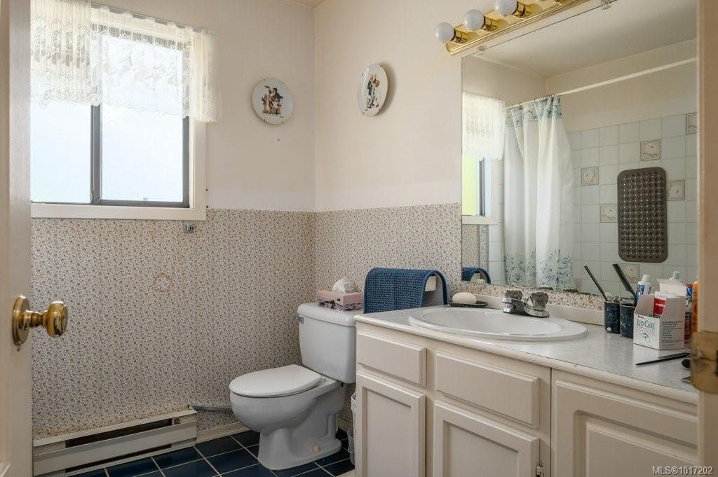 2983 Northwest Bay Rd, Nanoose Bay, BC