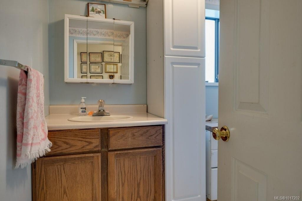 2983 Northwest Bay Rd, Nanoose Bay, BC