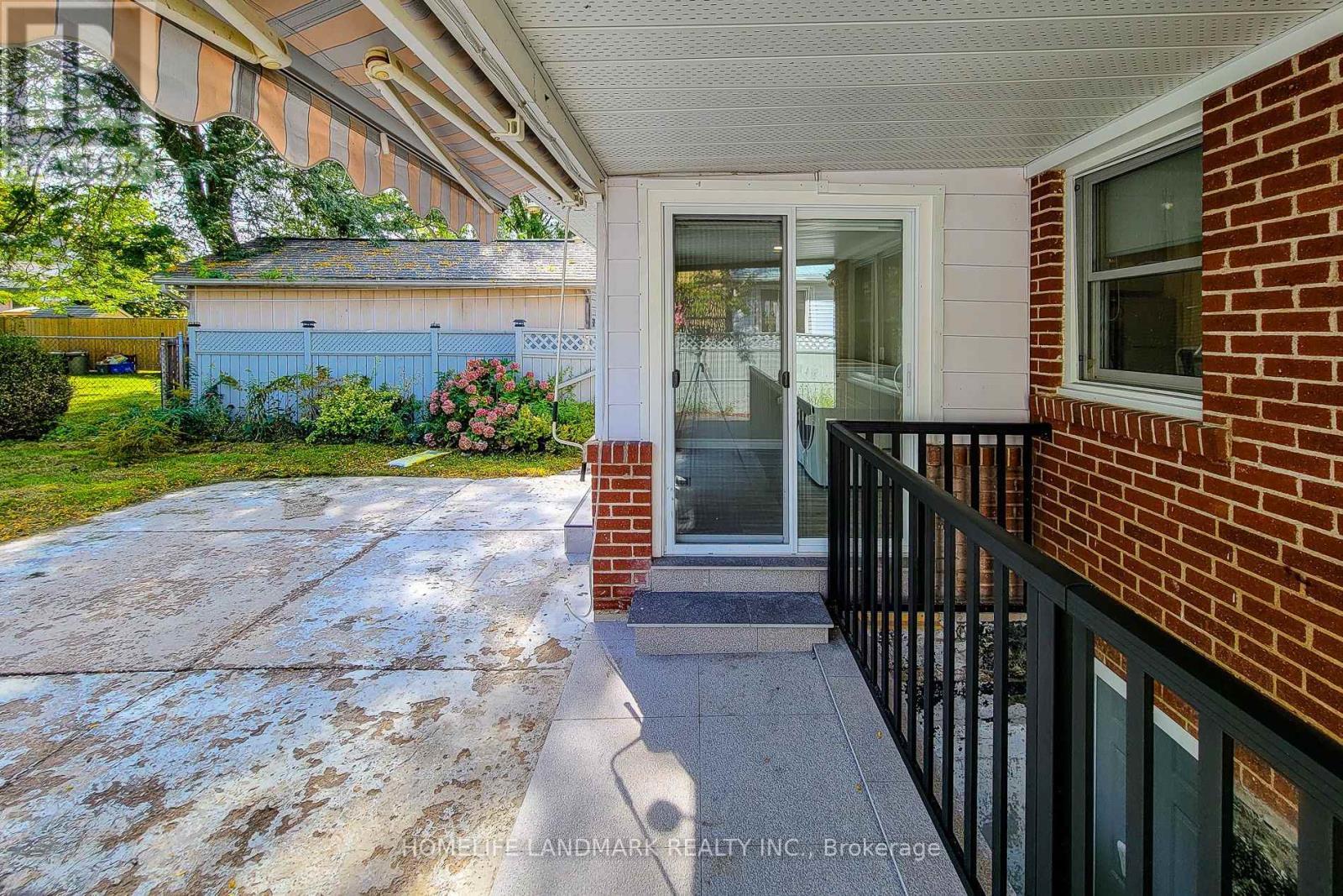 75 Bayview Drive, St. Catharines, ON - Outdoor With Deck Patio Veranda