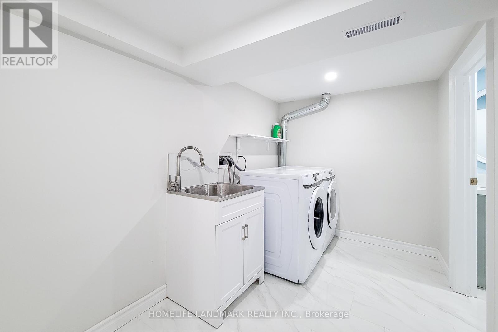 75 Bayview Drive, St. Catharines, ON - Indoor Photo Showing Laundry Room
