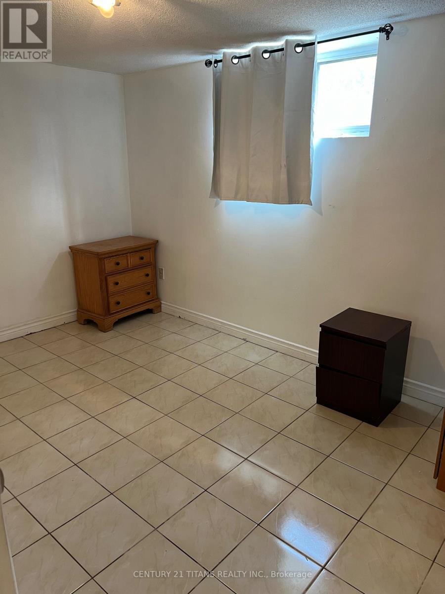 Bsmt -R2 - 57 Milady Road, Toronto, ON - Indoor Photo Showing Other Room