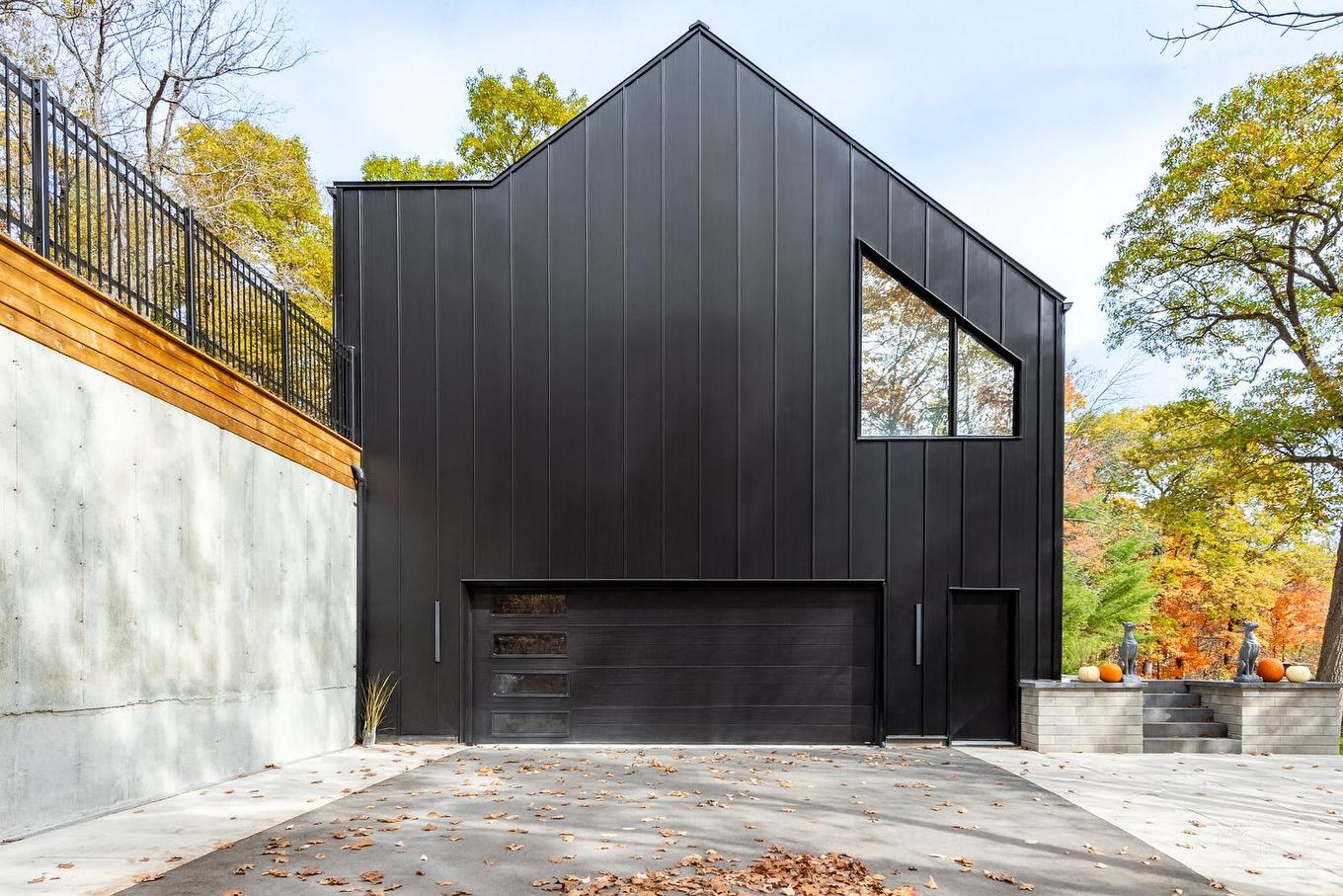 Garage - 11351 Ch. De La Rivière-Du-Nord, Mirabel, QC - Outdoor With Exterior
