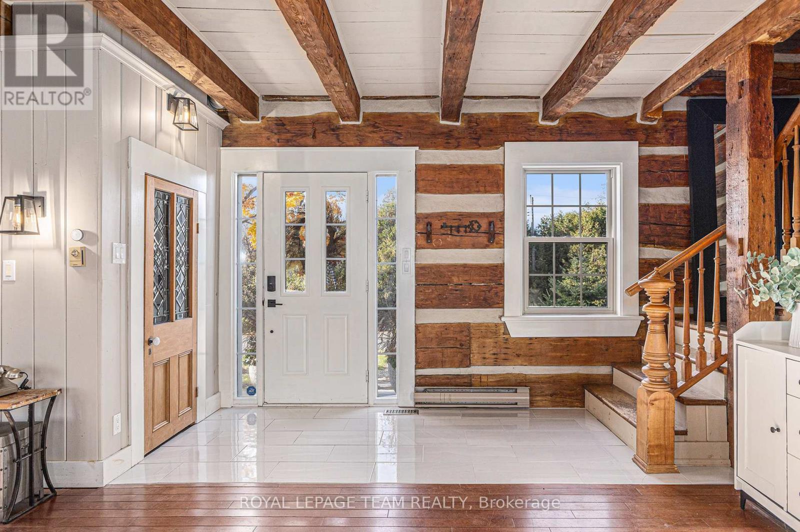 140 Creek Drive, Ottawa, ON - Indoor Photo Showing Other Room