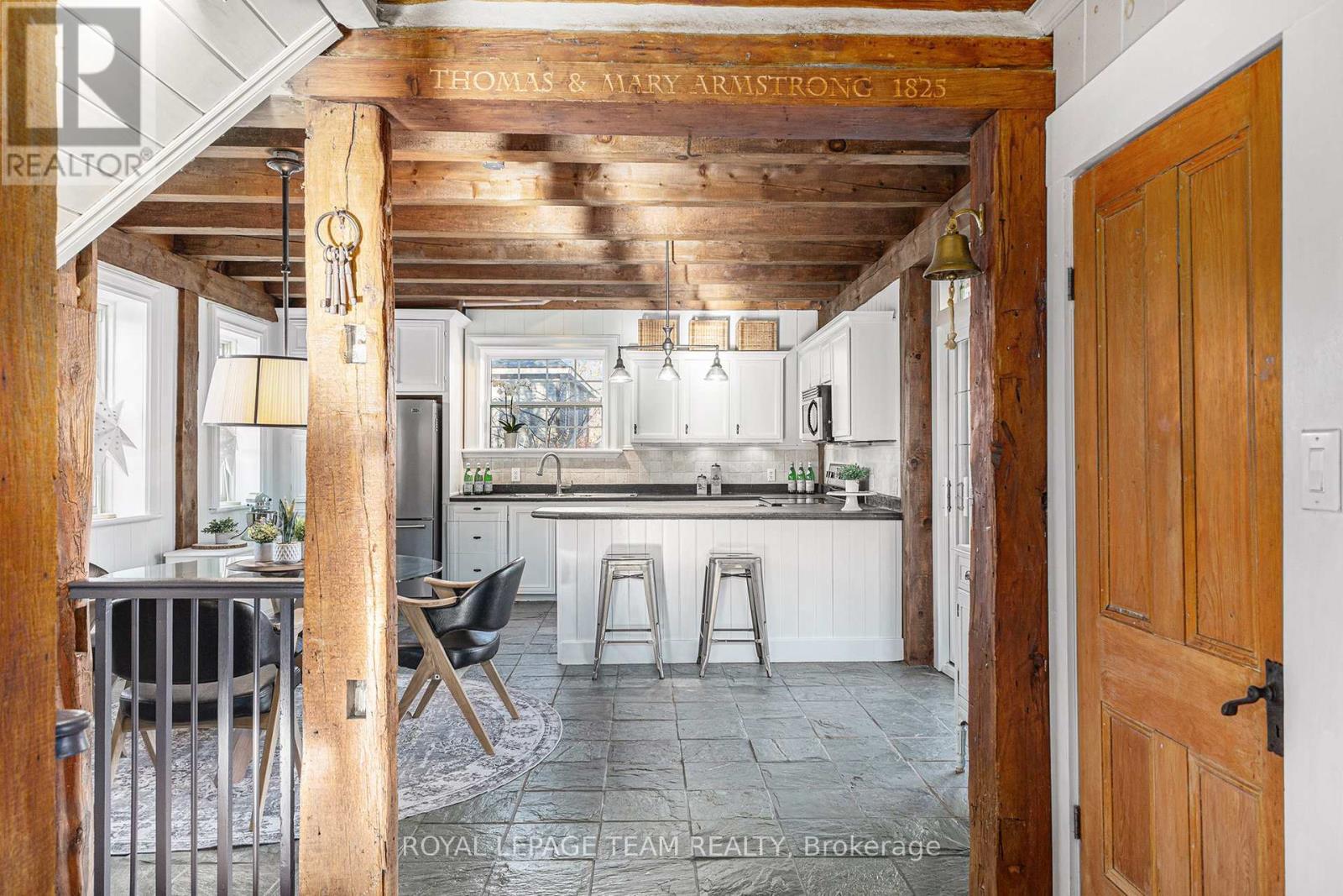 140 Creek Drive, Ottawa, ON - Indoor Photo Showing Other Room