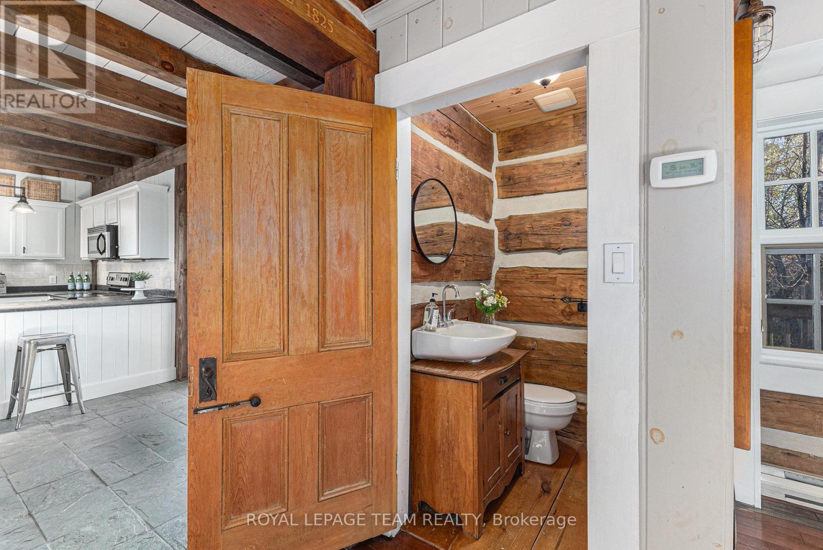 140 Creek Drive, Ottawa, ON - Indoor Photo Showing Other Room