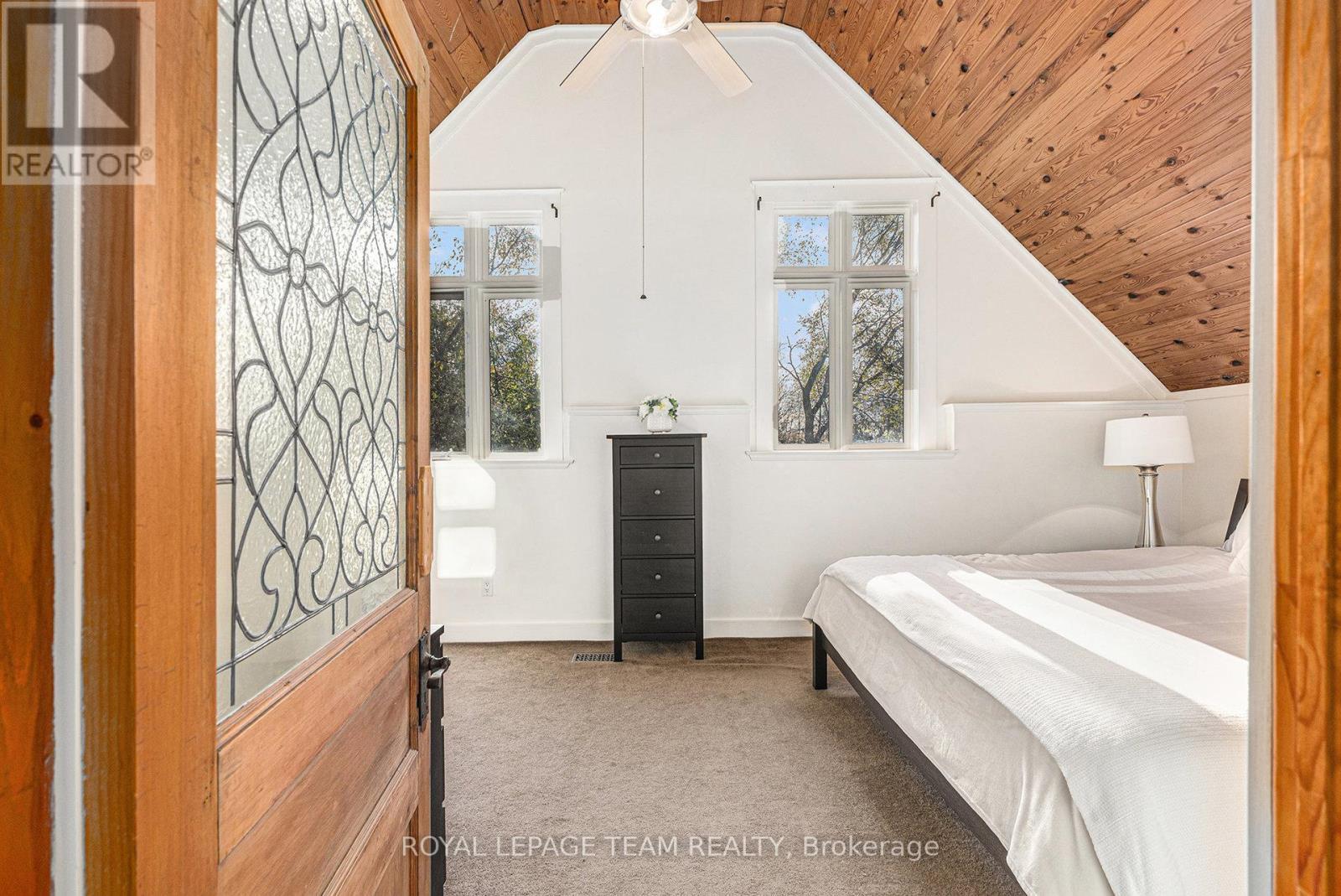 140 Creek Drive, Ottawa, ON - Indoor