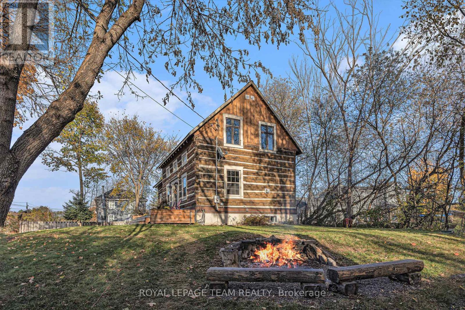 140 Creek Drive, Ottawa, ON - Outdoor