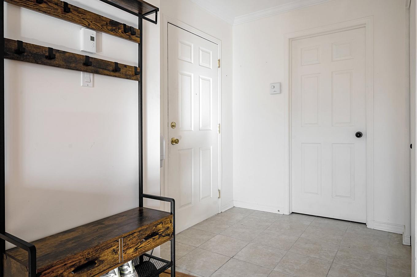 Hall - 8-8645 Place Du Charpentier, Mirabel, QC - Indoor Photo Showing Other Room